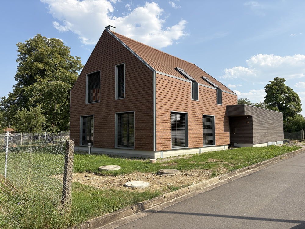 Einfamilienhaus: Heizen und kühlen mit wenig Energie